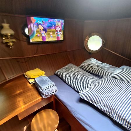 Lisbeth 1902 Hotel Malestroit Екстериор снимка